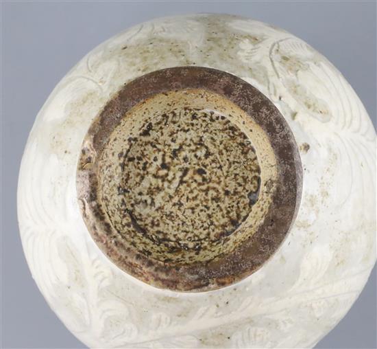 A Chinese Cizhou carved globular jar, probably Song-Jin dynasty H. 14.5cm, glaze imperfections